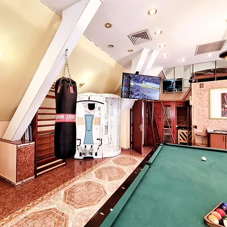 Skylight - The Breakroom Boekarest